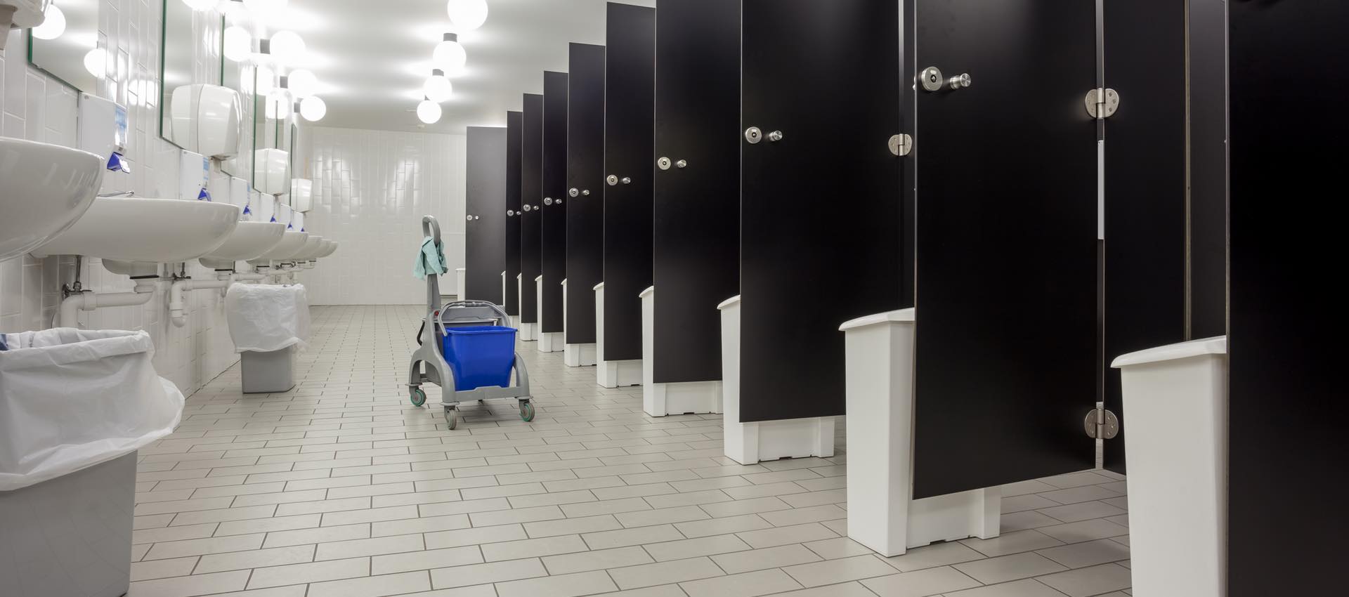 Commercial Restroom Cleaning Tips