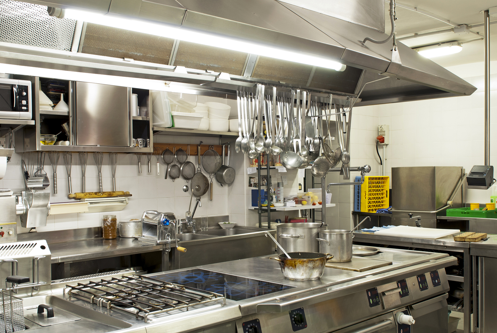 Keeping a Cleaner Commercial Kitchen
